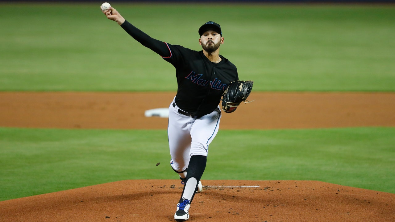 Lopez pitches 7 innings, Marlins win 4-3 over Pirates